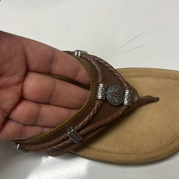 Minnetonka Brown Women’s Silverthorne 360 Thong Memory Foam Leather Sandals-Sz 7 - Picture 14 of 16